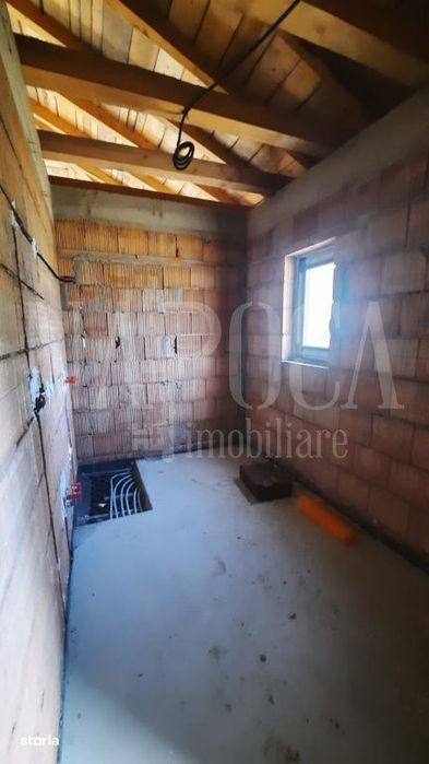 Casa 5 camere de vanzare in Salicea