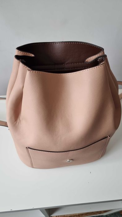 НОВА Кожена раница ZARA