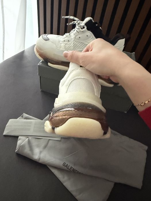 Bakenciaga sneakers 42