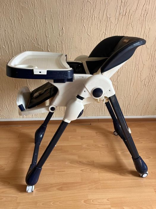 Столик детский кормления.