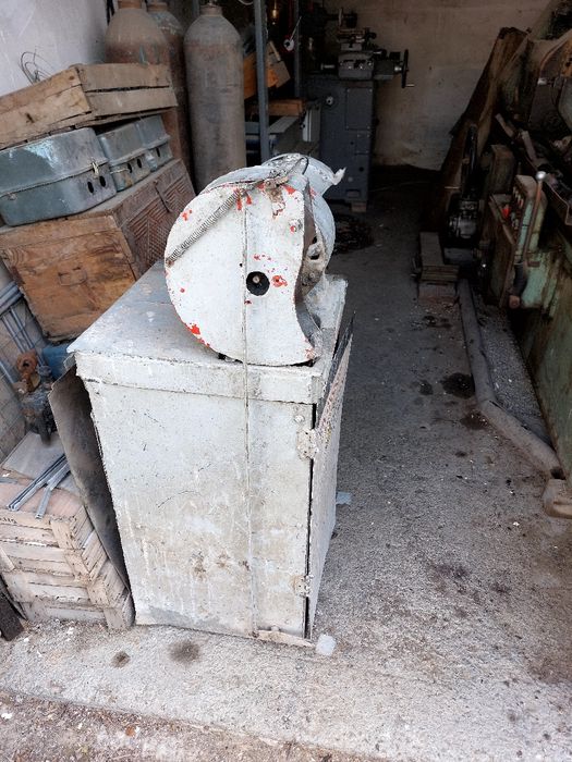 Токарный станок тв4