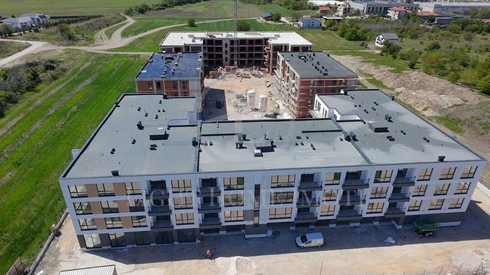 Продава се Двустаен апартамент в Пловдив, Остромила - 73 кв.м за 664 €/кв.м - Снимка #1