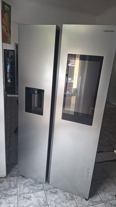 Frigider Samsung Side-by-Side