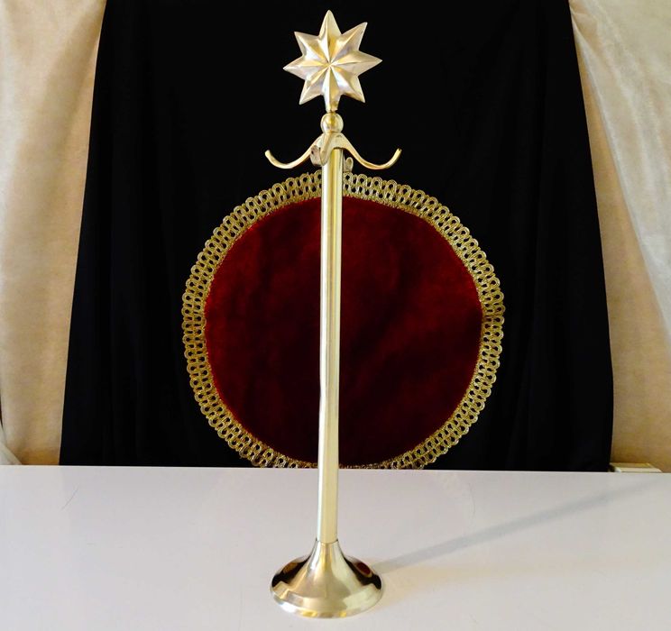 Бронзова стояща закачалка,бронзова стойка