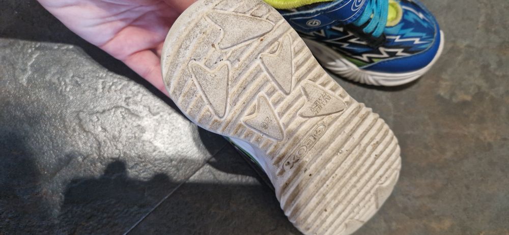 Светещи маратонки Geox