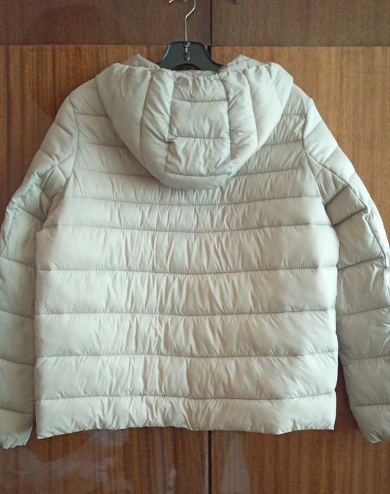 Дамско бежово яке