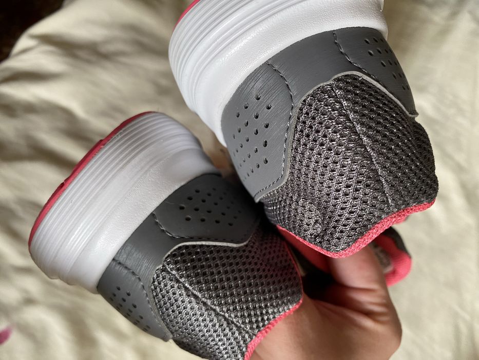 Adidasi pantofi sport Adidas noi nouti