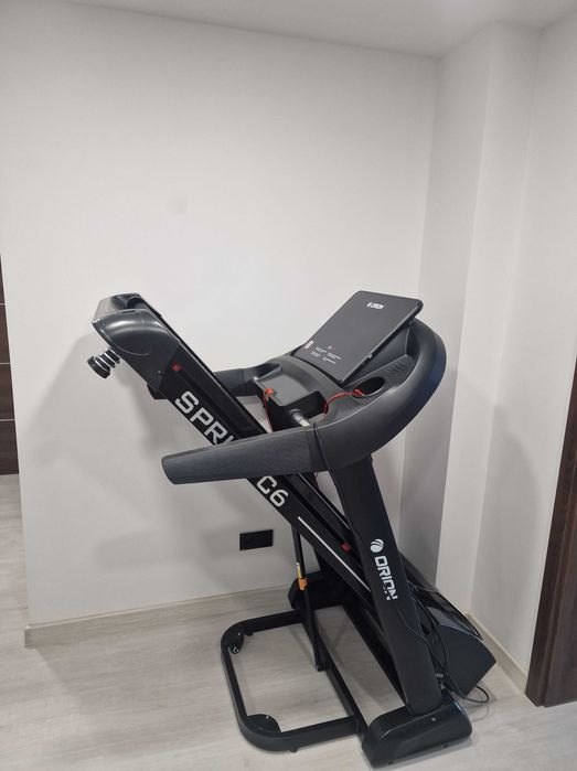 Banda de alergat electrica Orion Sprint C6, viteza maxima 20 km/h, bluetooth, motor 4CP, greutate maxima suportata 150kg, inclinare automata