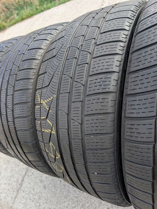 265/40 R20 • Iarna • Pirelli Sottozero Winter 240 serie II 104V | 4 buc | Pret/buc