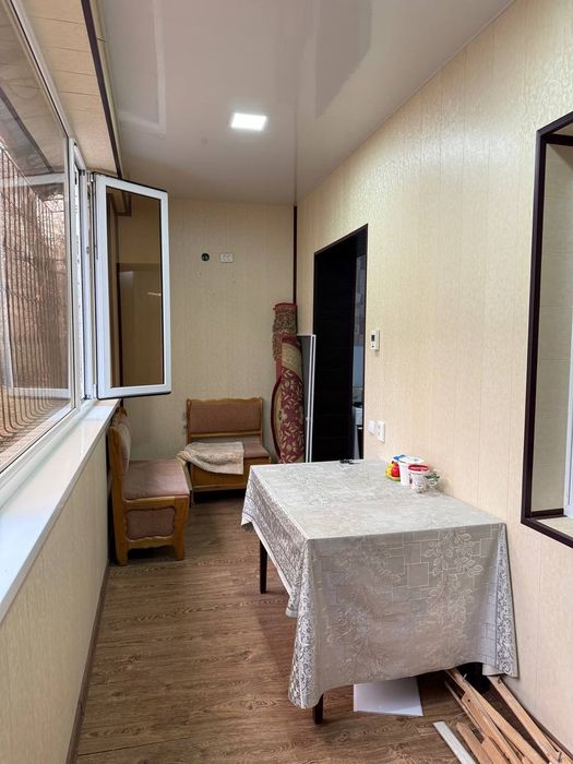 Срочно продаётся 2 комнатная квартира в городе Чирчике