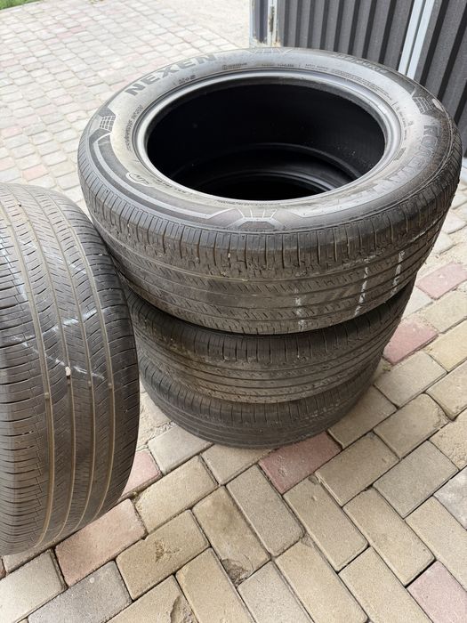 Продам шины комплект