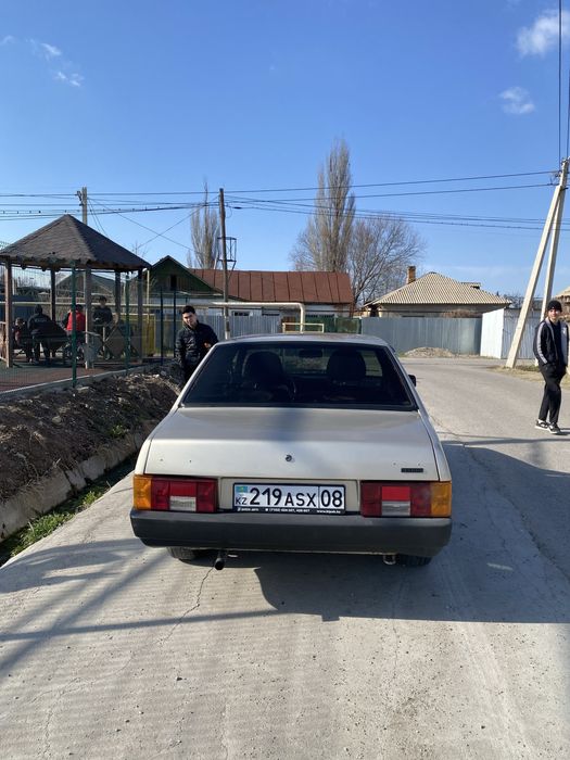 Продаеться ваз 21099