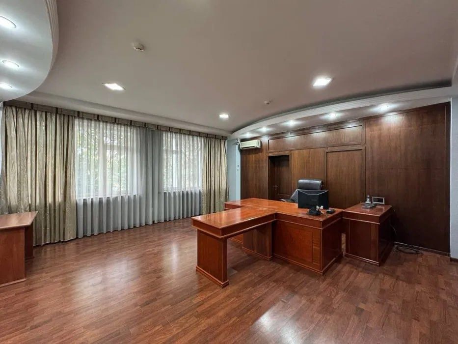 Самый центр! Офис в аренду! Под ваш бизнес, успейте снять!