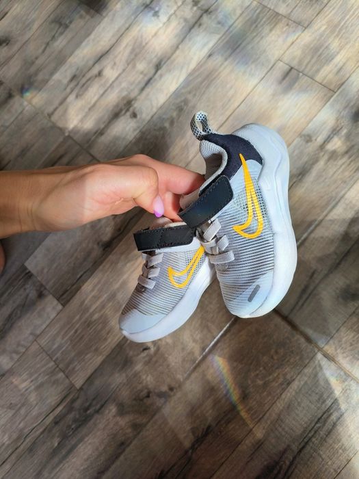 Adidași Nike Nr. 18,5