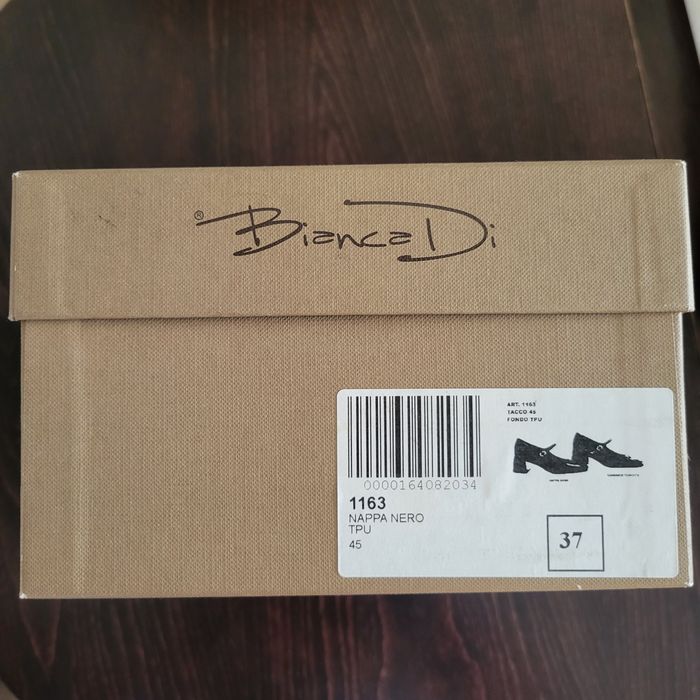 Дамски кожени обувки марка Bianki.