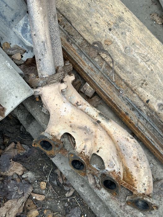 Продам запчасть мерседес 124