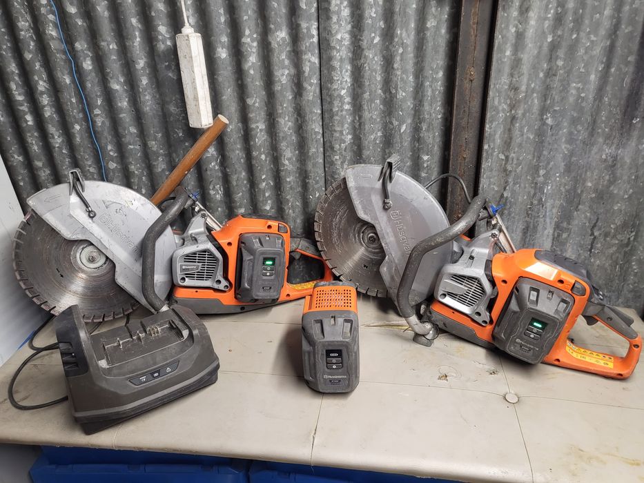 2 Drujbe electrice Husqvarna Pace K1+ 3bateri +incarcator s