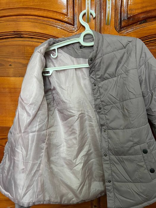 Kurtka bejiviy kuzgi va qishki