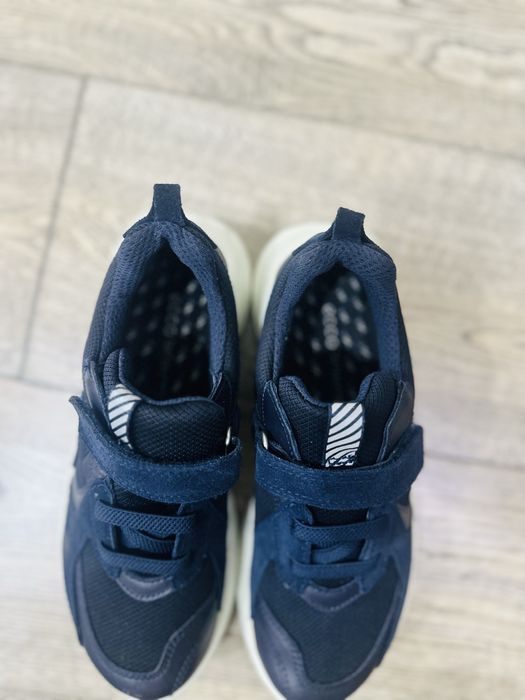 Красовки от бренда ессо