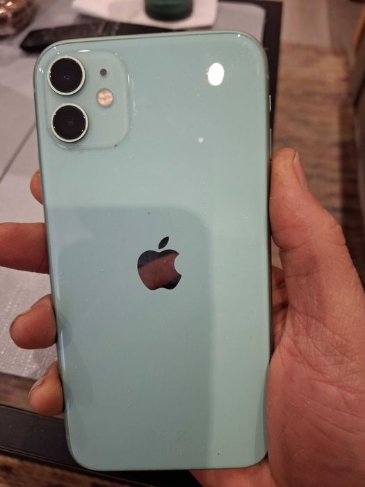 Iphone  11  отличен
