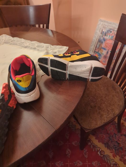 Продават се оригинални маратонки Адидас и Лото