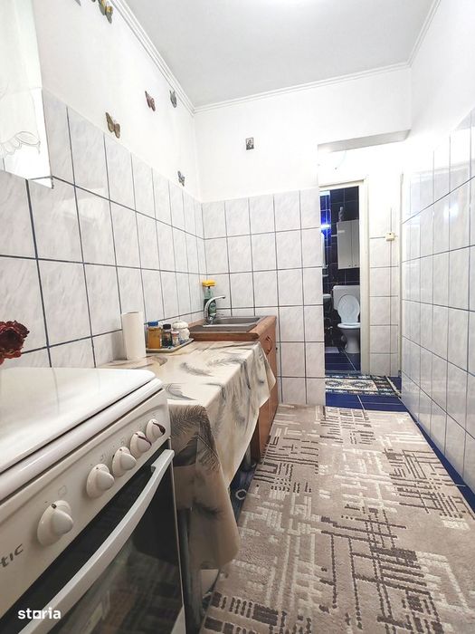 Apartament 2 camere Razboieni, balcon, etajul 3/4, mobilat si utilat