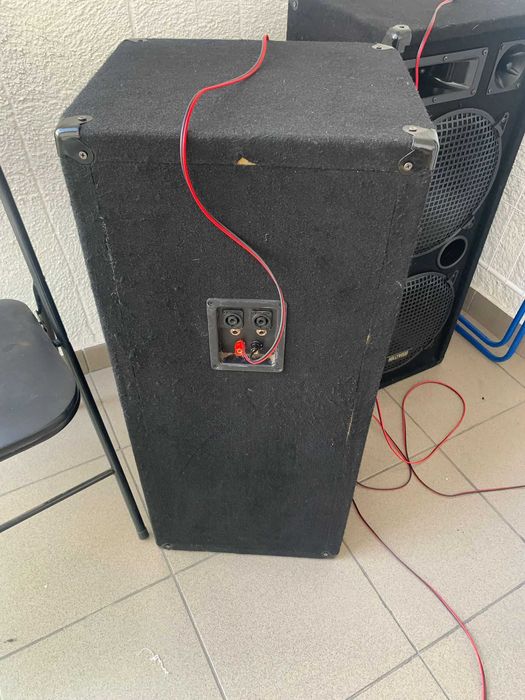 Vand boxe pasive, podea, max 600 w