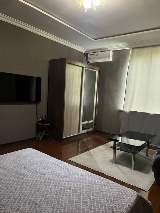 (3) Аренда срочно  1-комнатная квартира в центре города, Миробадский р