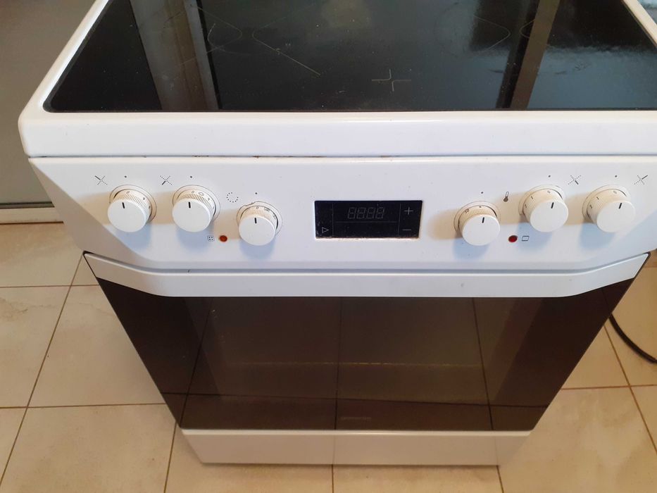 Електрическа готварска печка Gorenje