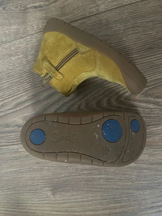 Детски боти (боси обувки) Start Rite размер 25, като нови