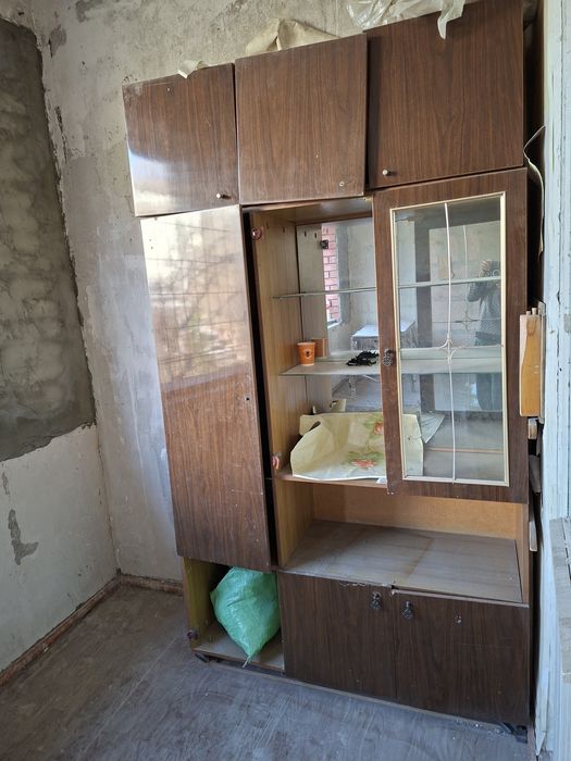 Шкаф, Стенка. Бепул олиб кетишингиз мумкин