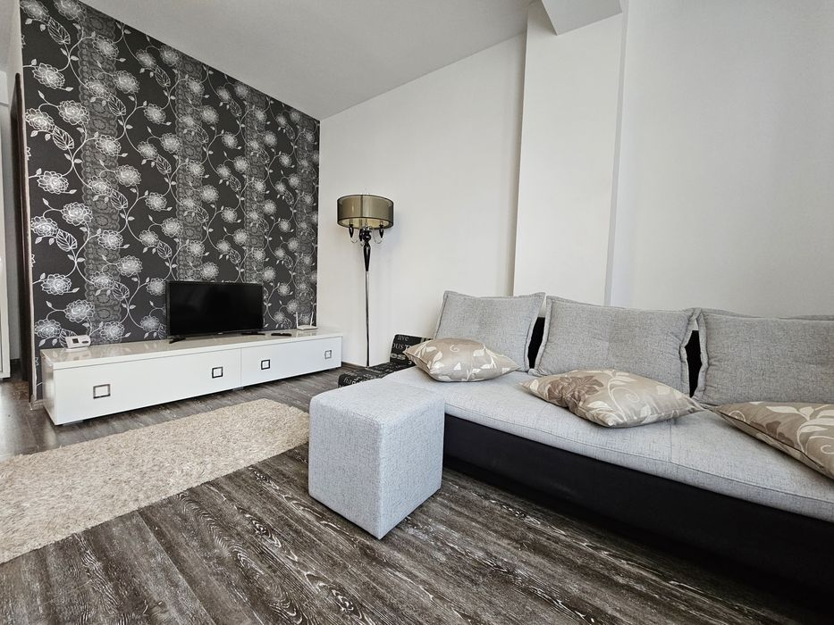 Pitesti-Crinului, garsoniera confort 1