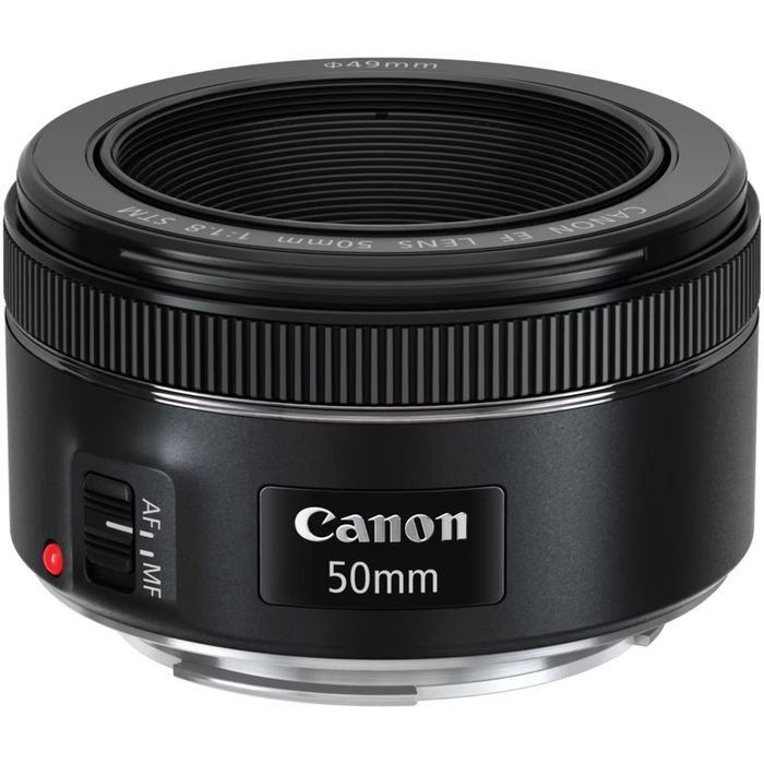 Canon EOS 600D + 18-55mm Kit + Canon 50mm f/1.8 STM