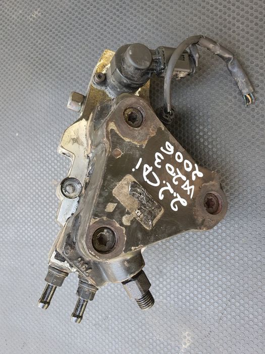 Pompa inalta / Injectie Mercedes w203 2.2 cdi cod: 0445010143