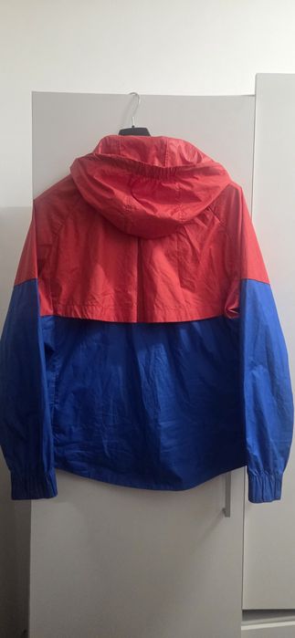 Jacheta de  vant Nike Paris Saint- Germain,marimea L stare foarte buna