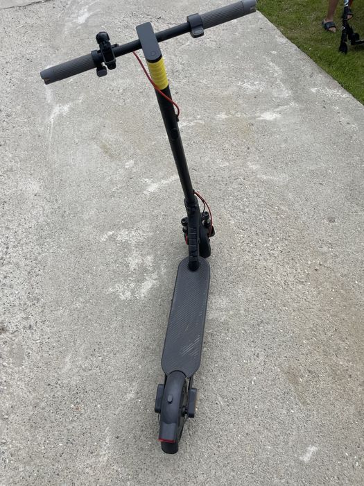 Trotineta electrica Xiaomi Electric Scooter 5, putere motor 350 W, autonomie max. 60 Km, viteza maxima 25 Km/h