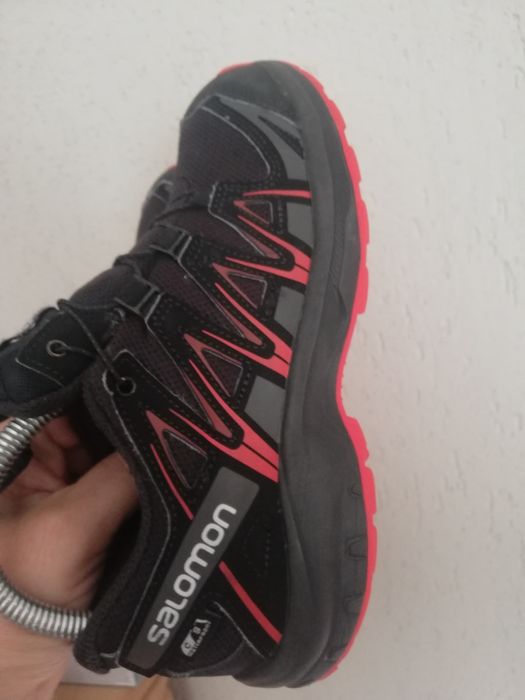 Adidași Salomon nr 36 unisex