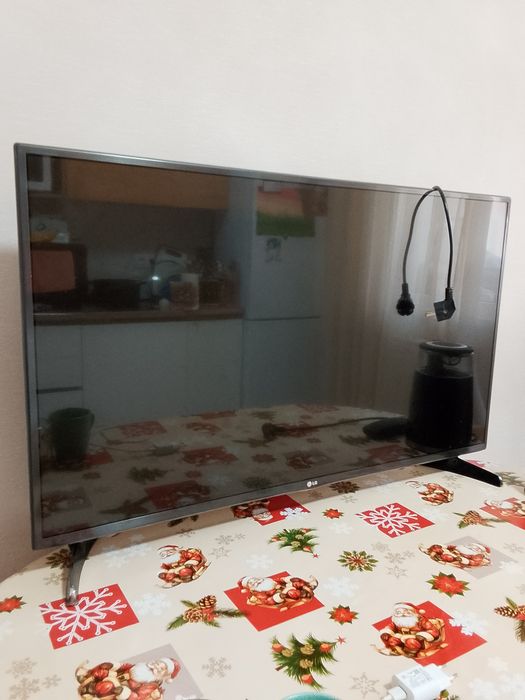 Продам телевизор LG