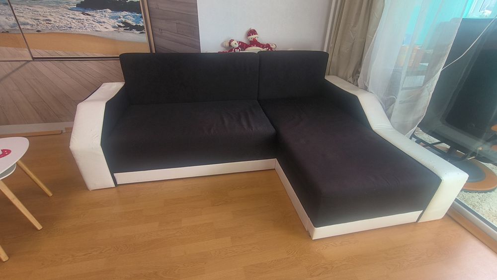 Разтегателен диван Далас