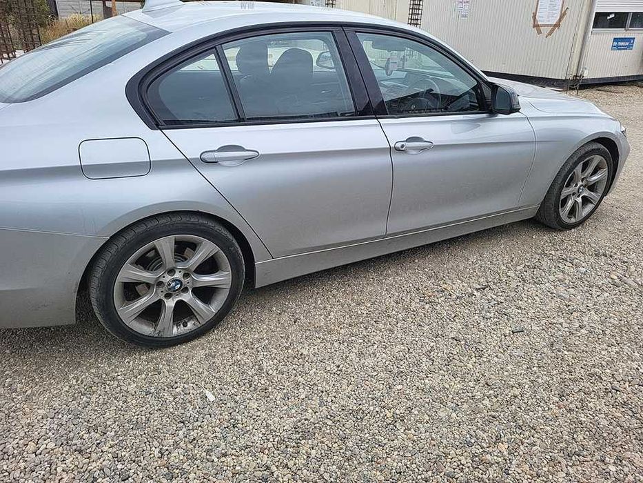 Capota,bara,usa,tragar far,aripa,motor bmw f30