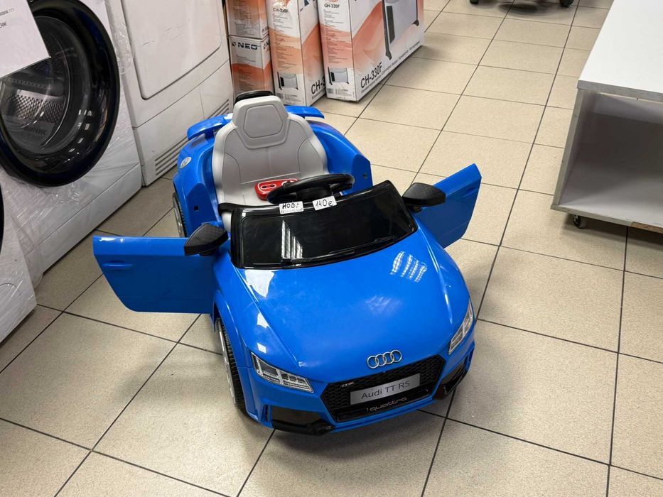 Детска количка с дистанционно AUDI TT RS с нов акумулатор