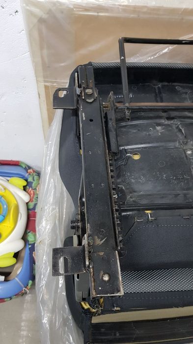 Продаётся сиденье от Лада Ларгус переделанний от шевролет Лацети