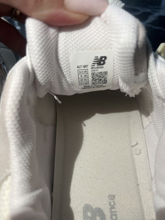 Adidasi nr 43 culore bej