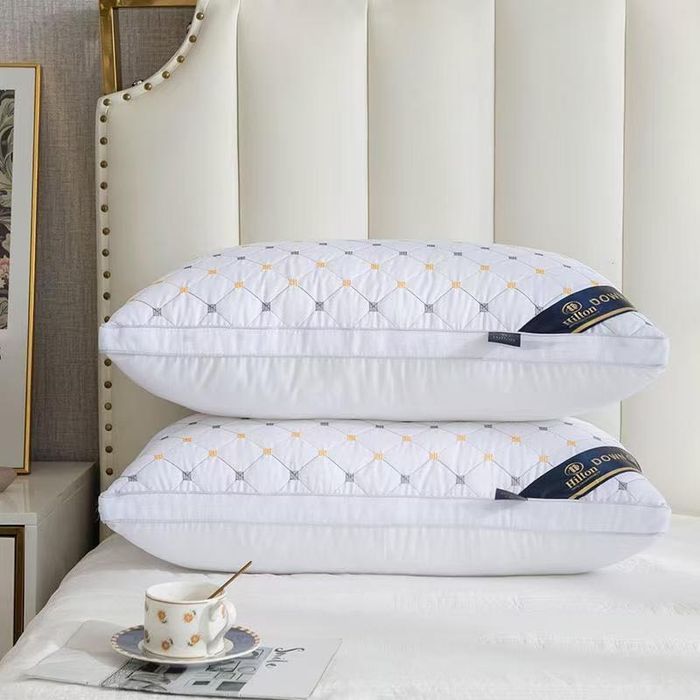 Подушки Hilton Down