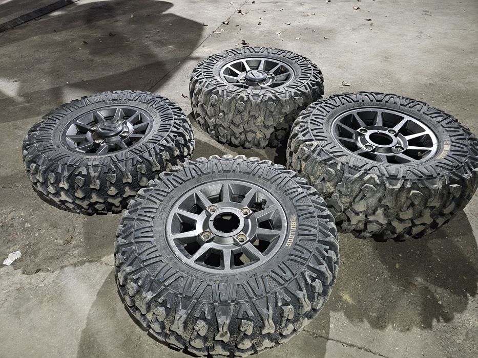14 цола джанти с гуми за UTV 4x156