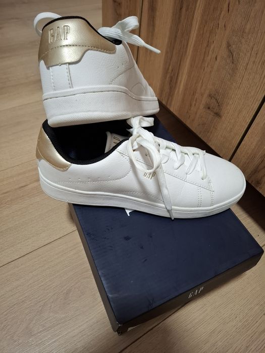 Унисекс кецове на GAP