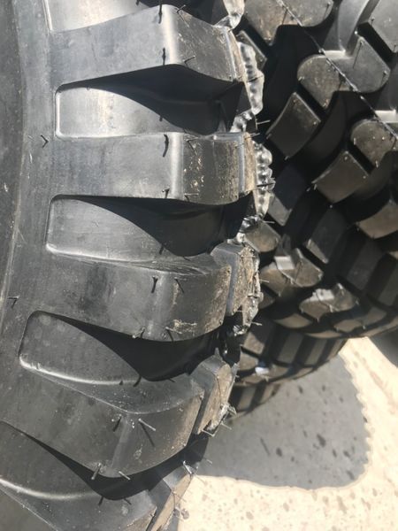 Cauciucuri noi cu 12PLY 9.00-16 ozka remorca avem si camere si gulere