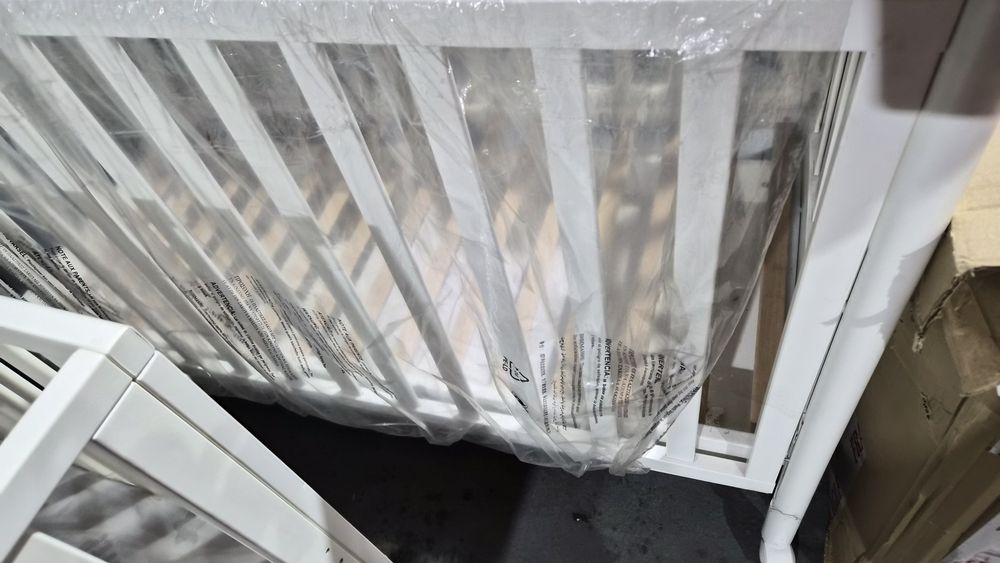 Pătuț bebe din lemn, stare nouă