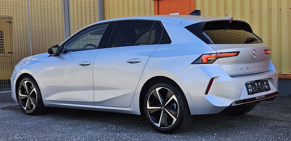 Opel Astra L 2022