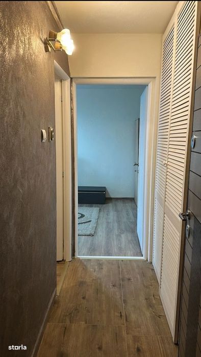Apartament cu 1 camera,centrala proprie si balcon .